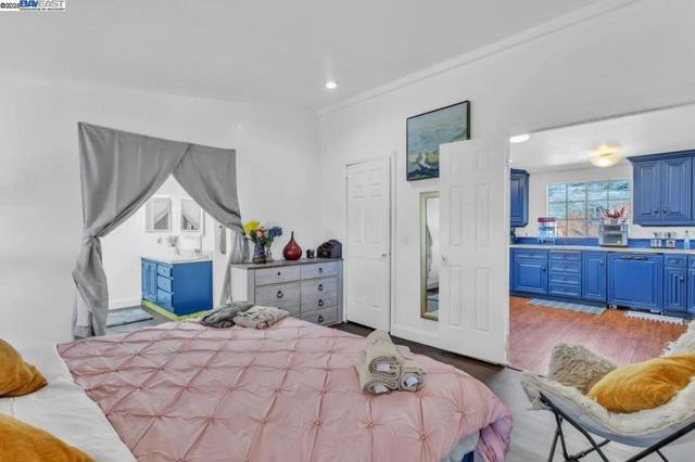 1170 Graceland Pl,  CA: https://media.crmls.org/mediaz/4ead2320-e358-4096-9a51-4790584dd7eb.jpg