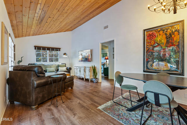 5321 Alta Canyada Road, La Canada Flintridge CA: https://media.crmls.org/mediaz/4ead657b-957e-472c-91af-d1d08395ee6c.jpg