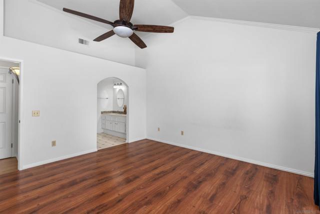 9530 Whellock Way, San Diego CA: https://media.crmls.org/mediaz/4eae563d-ca7f-420a-a0b7-9cd16f0d8daa.jpg