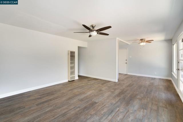 2629 Riesling Way, Rancho Cordova CA: https://media.crmls.org/mediaz/4eaedb1a-97f8-4ccd-b298-f30ff9db6589.jpg