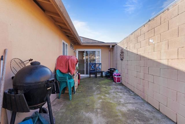 1780 Truckee, Salinas CA: https://media.crmls.org/mediaz/4eaf7ebf-4b05-488d-ba48-1a9e1a039d9e.jpg