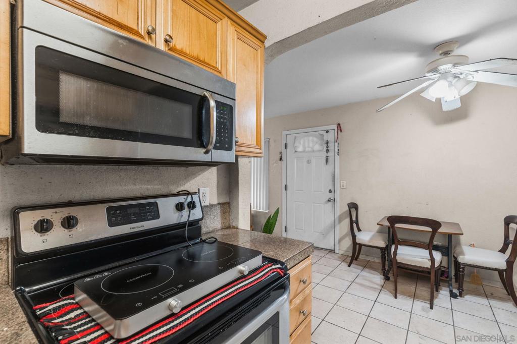 3215 44th Street - photo 6