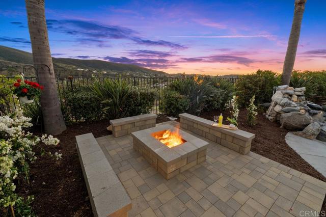 Detail Gallery Image 6 of 64 For 866 Windridge Cir, San Marcos,  CA 92078 - 4 Beds | 2 Baths