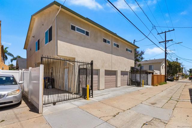 3716 18 Herman Ave, San Diego CA: https://media.crmls.org/mediaz/4eb1570e-89f2-442c-8973-cb344c1734e3.jpg