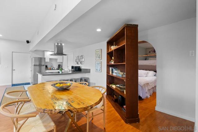 4810 Baylor Dr, San Diego CA: https://media.crmls.org/mediaz/4eb193e3-8e32-49b6-bd4a-35ddb4507be1.jpg