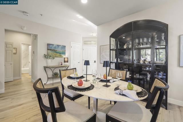 4701 Terra Granada Dr, Walnut Creek CA: https://media.crmls.org/mediaz/4eb19b6b-4a74-402a-b542-9a07f52fa9c8.jpg