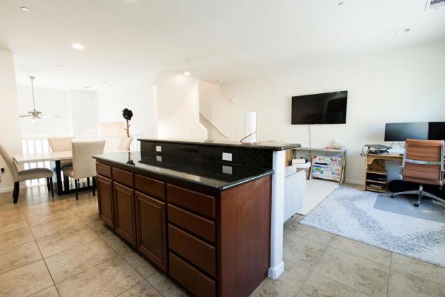 2725 Lavender Terrace, San Jose CA: https://media.crmls.org/mediaz/4eb1c4b4-bd53-4eb6-9034-2c525a13e48d.jpg