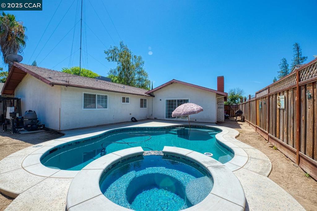3040 Maplenut Ave.