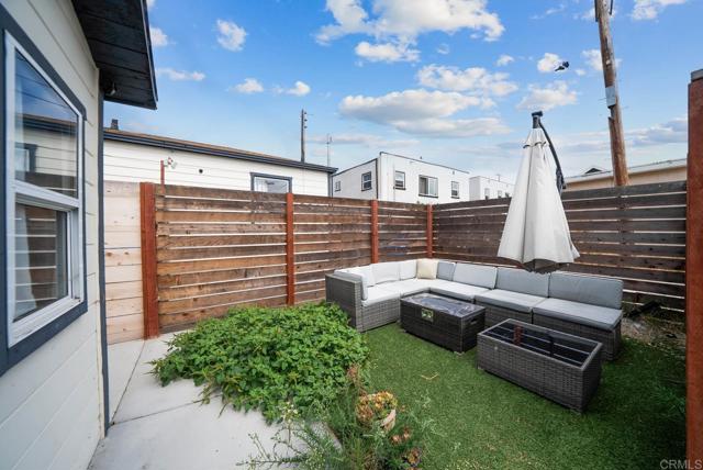 42 48 E 5Th Street, National City CA: https://media.crmls.org/mediaz/4eb29d07-5623-449e-ae1a-058fd3d92f84.jpg