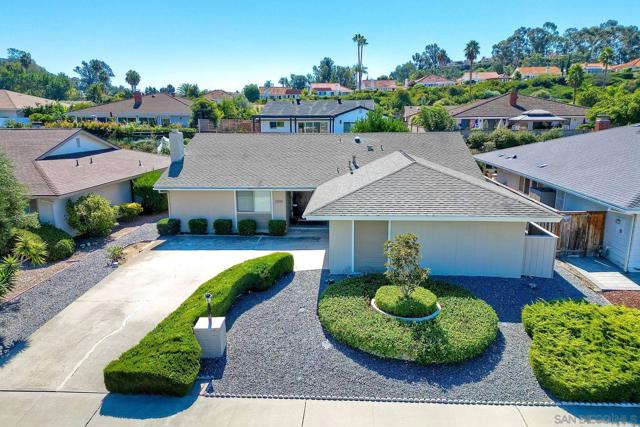12581 Lomica Ave, San Diego CA: https://media.crmls.org/mediaz/4eb2b3b4-ce5f-4106-b17c-bb6d77add9d8.jpg