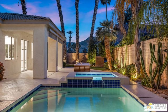 35871 Calle Raphael, Cathedral City CA: https://media.crmls.org/mediaz/4eb2d763-cc3c-4e95-ba3f-d93b30917c7d.jpg