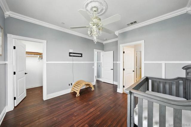 1705 Tuckers Grove Ave, Chula Vista CA: https://media.crmls.org/mediaz/4eb2da98-fd89-43cc-9dfe-220dfbf4ad3c.jpg
