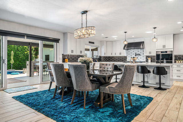 43170 Warner Trail, Palm Desert CA: https://media.crmls.org/mediaz/4eb31a7c-64dc-420c-a24d-055374750f37.jpg