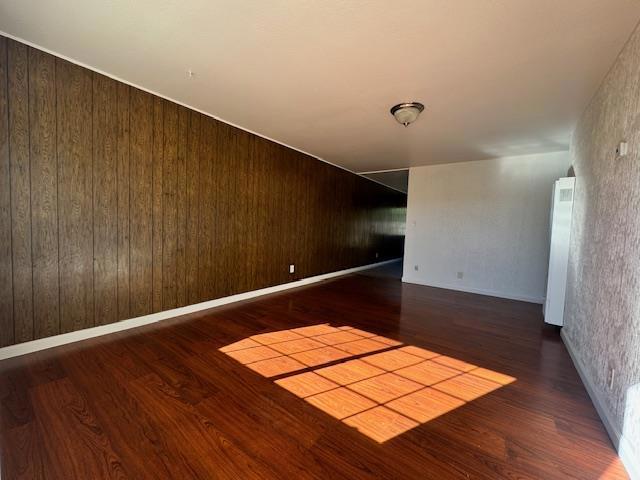 607 Calaveras Drive, Salinas CA: https://media.crmls.org/mediaz/4eb386ef-c78d-4239-8520-87d16de113a0.jpg