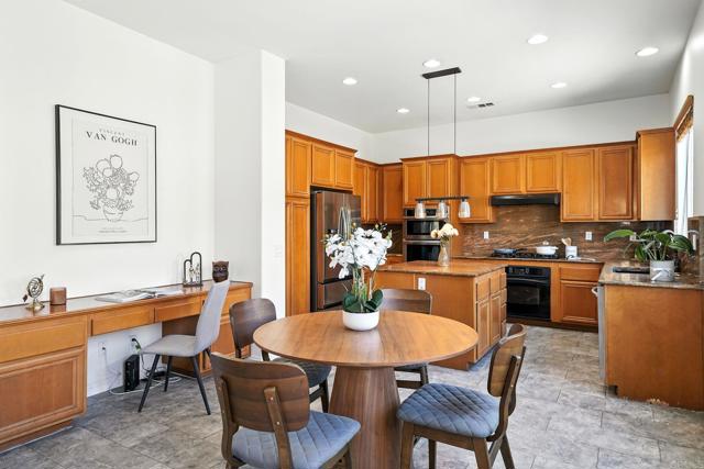 1682 May Ave, Chula Vista CA: https://media.crmls.org/mediaz/4eb3e3c8-5067-4548-bb5a-ec584a986eae.jpg