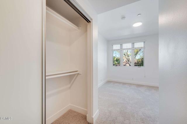 239 S Marengo Avenue, Pasadena CA: https://media.crmls.org/mediaz/4eb3ec83-2bae-4214-bc21-cf232714c692.jpg