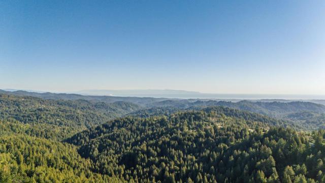 23185 Old Santa Cruz Highway, Los Gatos CA: https://media.crmls.org/mediaz/4eb3f226-b2ed-4528-8795-eae5761e933e.jpg