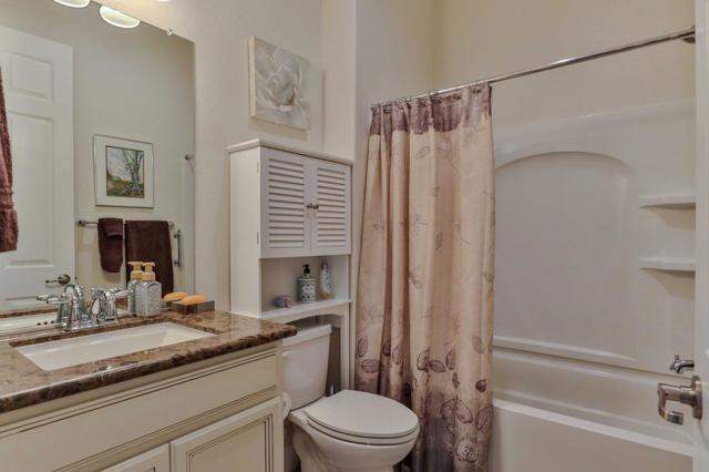 2671 Glen Echo Lane, Manteca CA: https://media.crmls.org/mediaz/4eb57780-5f14-4b66-b8d5-2482d7406812.jpg