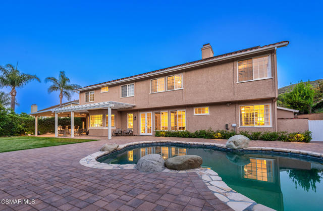 29621 Ridgeway Drive, Agoura Hills CA: https://media.crmls.org/mediaz/4eb5ba75-b70b-4418-ba82-6c3cfba0016d.jpg