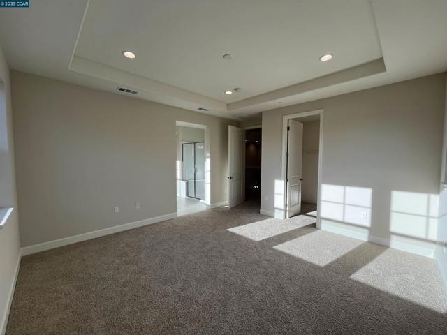 297 Eagle Nest Drive, Oakley CA: https://media.crmls.org/mediaz/4eb7d25a-090c-4594-9354-44ba504b3b6b.jpg