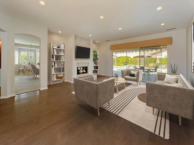 5 Lyon Road, Rancho Mirage CA: https://media.crmls.org/mediaz/4eb84376-ce9a-40af-afad-4b8c8172849a.jpg