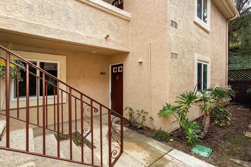 800 Sea Cliff Way #801