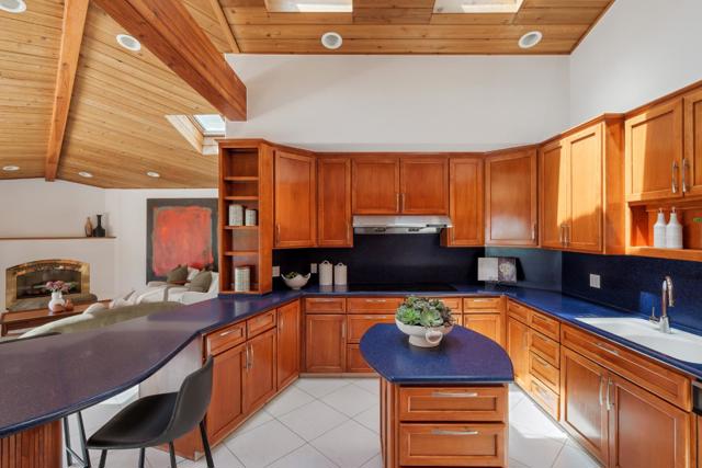 3160 Louis Road, Palo Alto CA: https://media.crmls.org/mediaz/4eb8cd19-de80-4976-b625-e2939e0ba94a.jpg