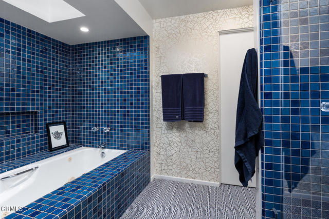 1055 Sherwood Road, San Marino CA: https://media.crmls.org/mediaz/4eb98714-cfb3-481c-8ff1-af5b758b0a86.jpg