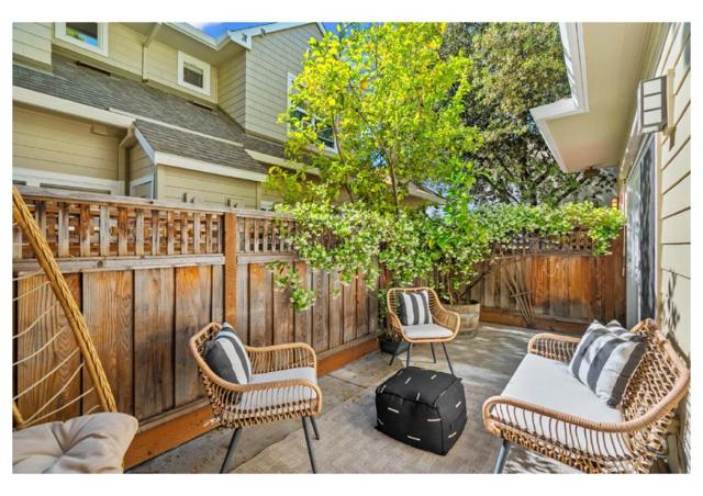 748 Cottage Court, Mountain View CA: https://media.crmls.org/mediaz/4eb9c1e4-95d9-4377-8e3d-e83e7345bafe.jpg