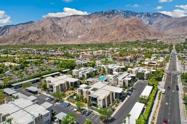 112 The Riv, Palm Springs CA: https://media.crmls.org/mediaz/4ebbb527-03ff-4a5b-ad48-0cbb2b32b332.jpg