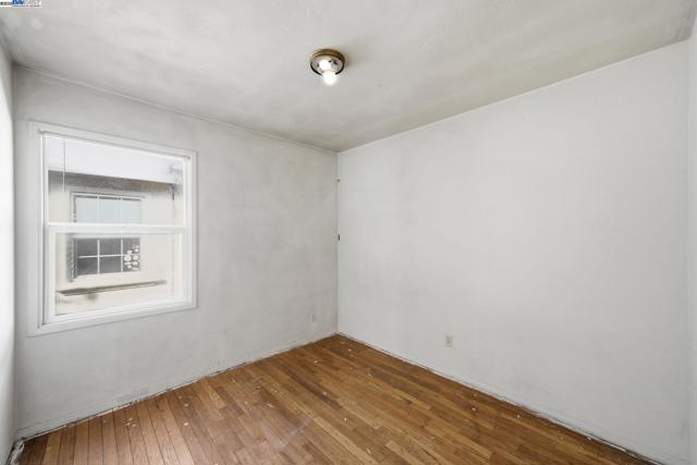 17472 Via Segundo, San Lorenzo CA: https://media.crmls.org/mediaz/4ebbc763-0248-4274-b16b-0c6904b74073.jpg