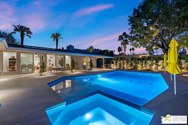 2367 S Yosemite Drive, Palm Springs CA: https://media.crmls.org/mediaz/4ebcafa3-ab79-4ca2-9e1e-44caf6e8b9c5.jpg