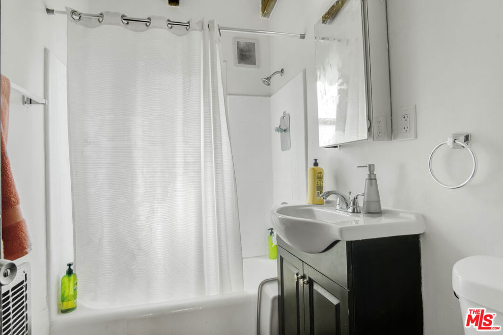MLS #25506453 image #9