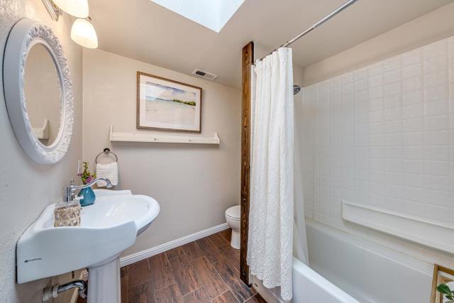 509 36th Avenue, Santa Cruz CA: https://media.crmls.org/mediaz/4ebdc87c-93b2-4132-93af-66131ba033de.jpg