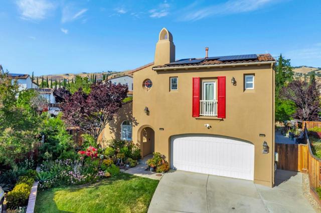 4062 Chieri Court, San Jose CA: https://media.crmls.org/mediaz/4ebdf97e-bdc6-40f2-a297-239b2356873f.jpg