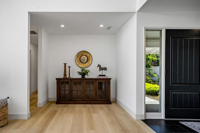 Image 6 of 36 For 25485 Via Paloma