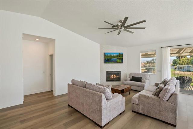 82210 Vandenberg Drive, Indio CA: https://media.crmls.org/mediaz/4ebe8bc7-6044-4294-bbe5-7b4cafedb46e.jpg