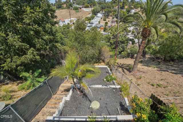 4255 Raynol Street, Los Angeles CA: https://media.crmls.org/mediaz/4ebee479-4ab0-448d-85cc-e573667ac41a.jpg