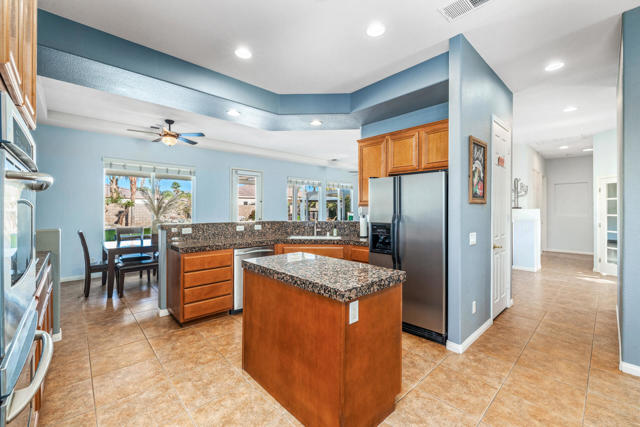 79704 Castille Drive, La Quinta CA: https://media.crmls.org/mediaz/4ec0433b-599f-4414-9373-6a3ed9147662.jpg