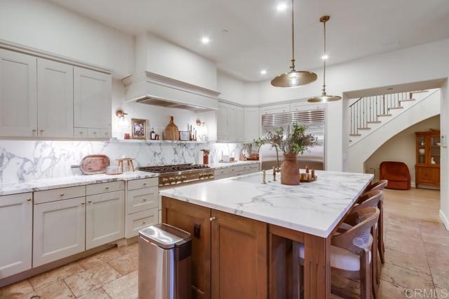 Detail Gallery Image 23 of 70 For 8308 Top O the Morning Way, San Diego,  CA 92127 - 5 Beds | 5/1 Baths