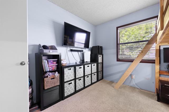 Detail Gallery Image 31 of 42 For 11935 Royal Rd #E,  El Cajon,  CA 92021 - 3 Beds | 1/2 Baths