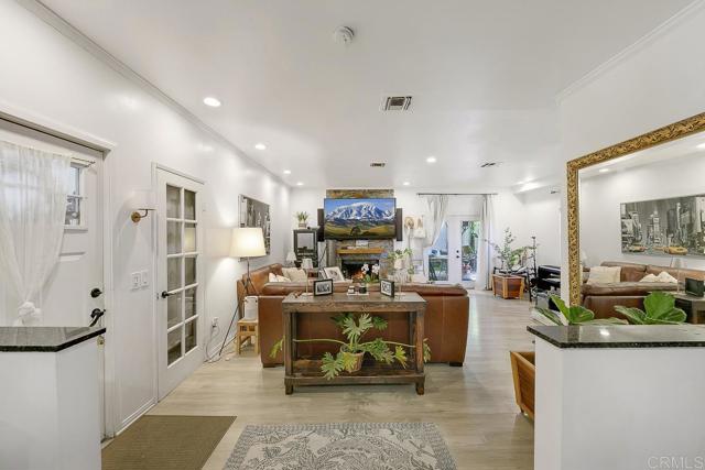 Image 20 of 55 For 4592 Ellenwood Drive