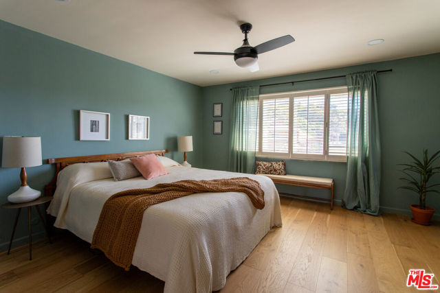 4748 Round Top Drive, Los Angeles CA: https://media.crmls.org/mediaz/4ec60df1-f9f3-458d-bddf-62bef6e916b4.jpg