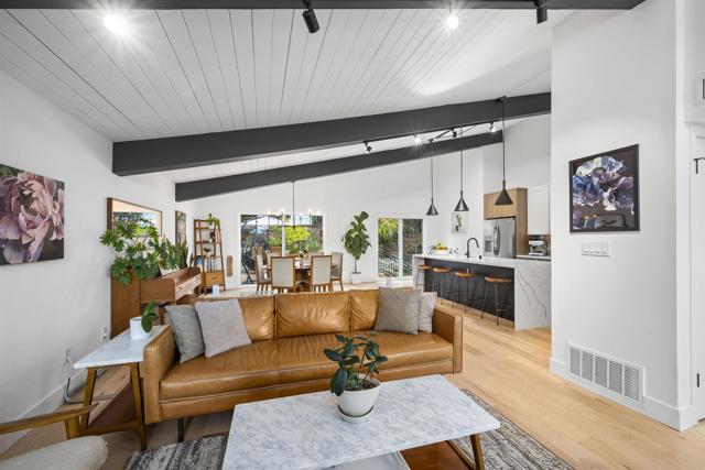 Image 7 of 46 For 4862 Viane Way