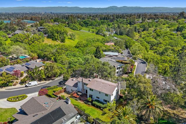 319 Montclair Road, Los Gatos CA: https://media.crmls.org/mediaz/4ec920f2-b314-4a85-bb28-2018520a7ead.jpg