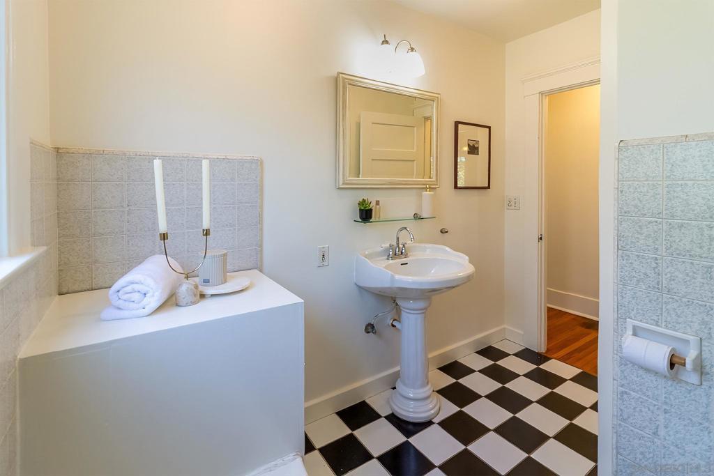 4561 Louisiana - photo 11