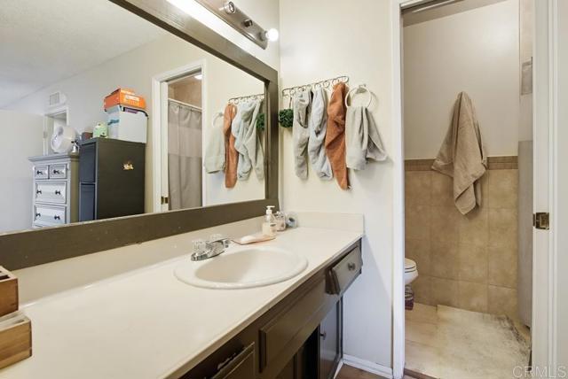 3612 Fairlomas Road, National City CA: https://media.crmls.org/mediaz/4eca789d-340d-4210-b24a-8d45c26ba006.jpg