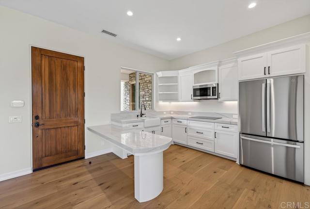 3066 Via Montevina, Fallbrook CA: https://media.crmls.org/mediaz/4eca9c32-59fb-4aa5-8f04-b7e42a8e6651.jpg