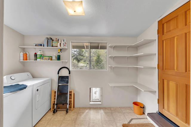 54640 Marian View Drive, Idyllwild CA: https://media.crmls.org/mediaz/4ecaf122-3ca3-49e7-a2a3-0fb7e9c5ab1d.jpg