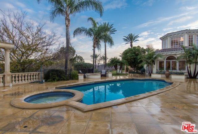 3855 BRUNSTON Court, Westlake Village CA: https://media.crmls.org/mediaz/4ecb7284-ee25-44dd-be24-114bca052b0e.jpg